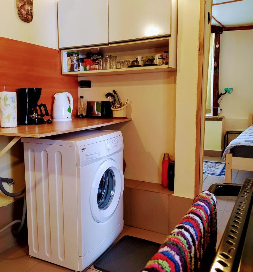 Authentic Guest Stay In The Heart Of Veliko Tarnovo Студио С Изглед Към Царевец Bagian luar foto